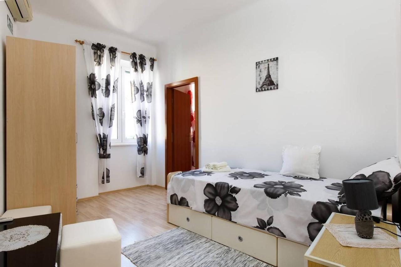 Apartments Stella Spalato エクステリア 写真